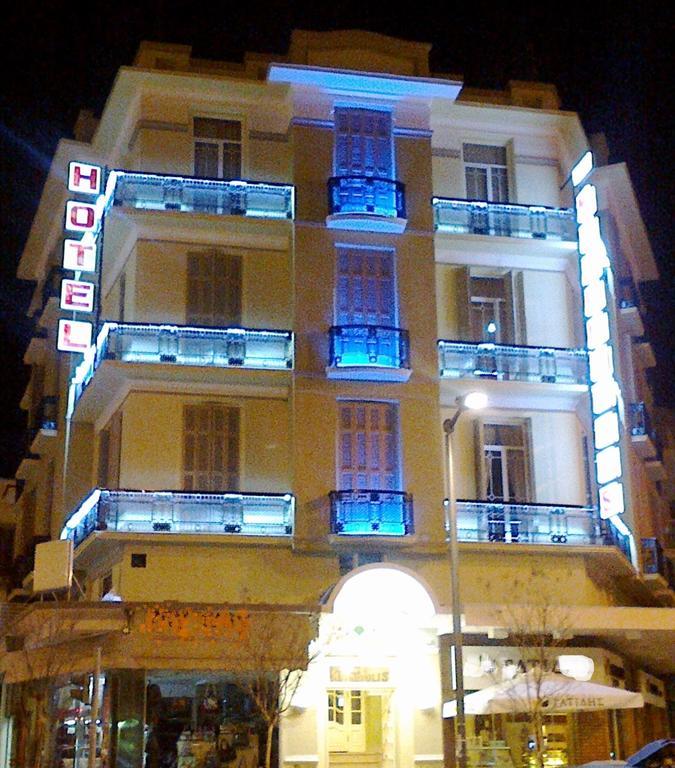 סרס Metropolis Hotel מראה חיצוני תמונה